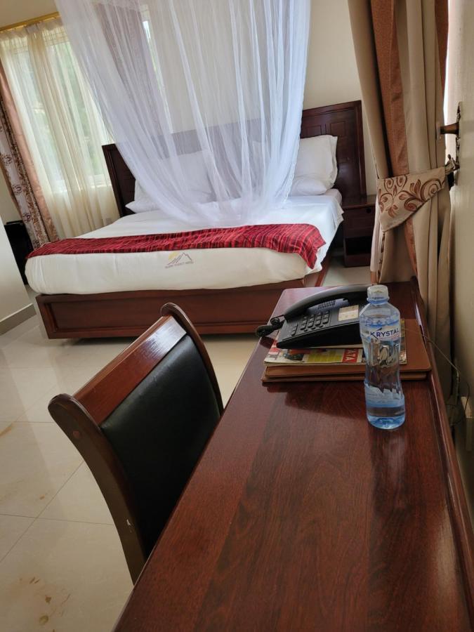 Glory Summit Hotel Hoima Exterior foto