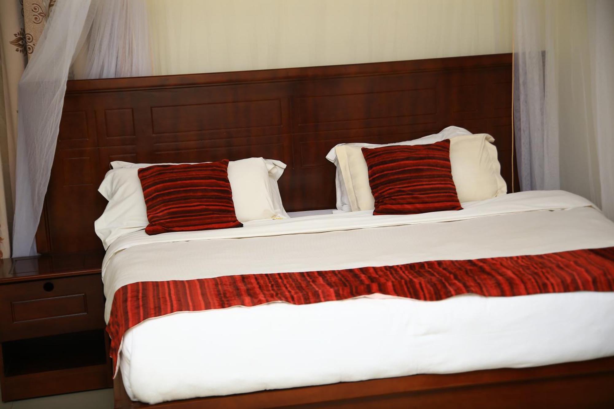 Glory Summit Hotel Hoima Exterior foto